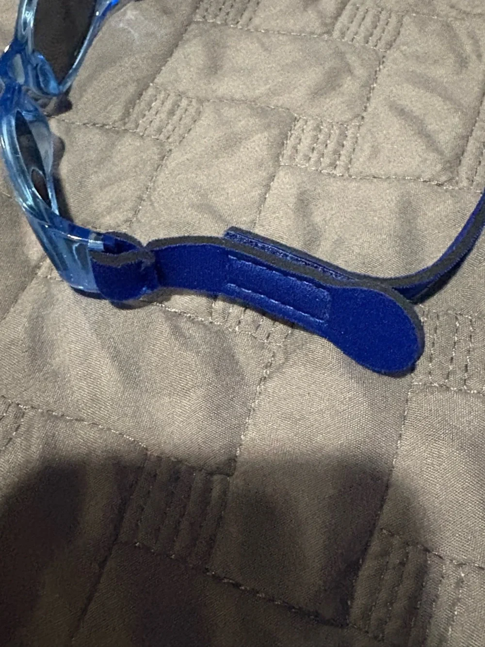 Zolioz Infant Baby Band Flex Fit Sunglasses in Royal Blue with Case EUC